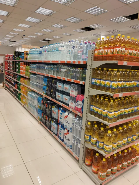 μεταλλικά ράφια